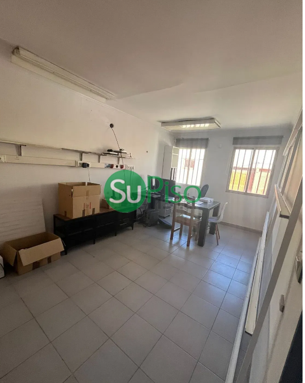 For sale of industrial plant/warehouse in Yeles