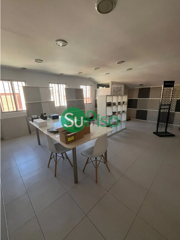 For sale of industrial plant/warehouse in Yeles
