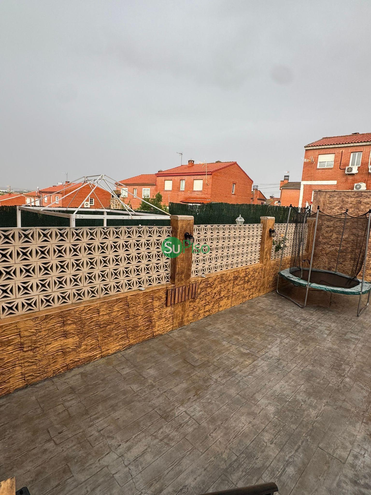 For sale of house in Yeles