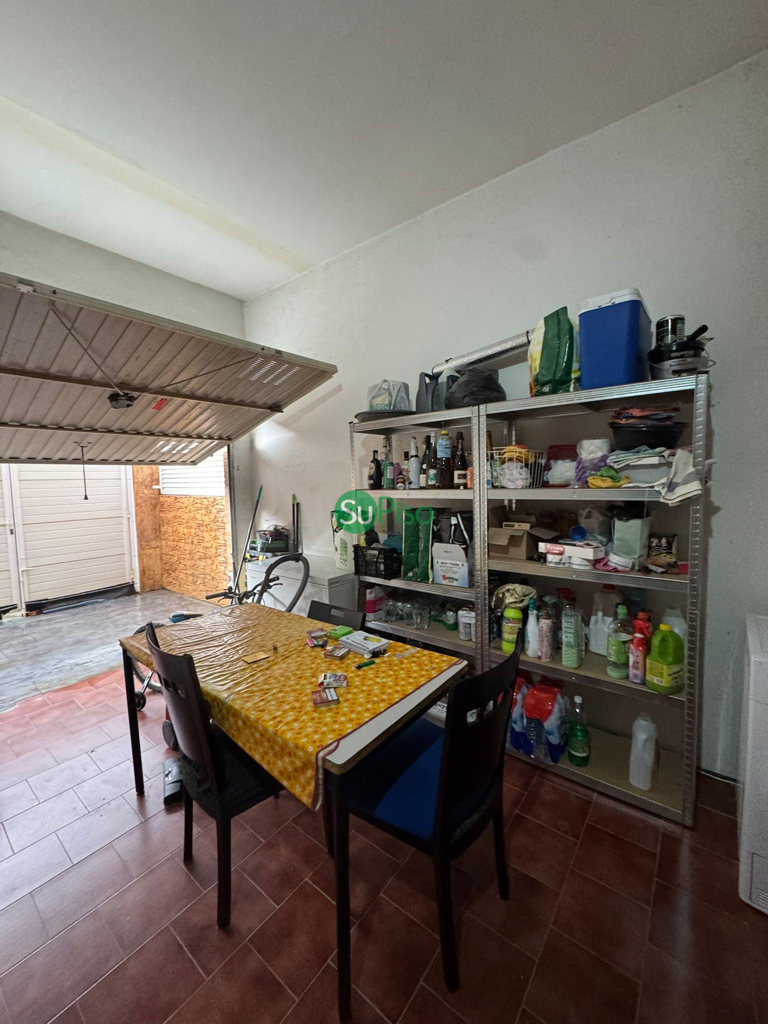 For sale of house in Yeles