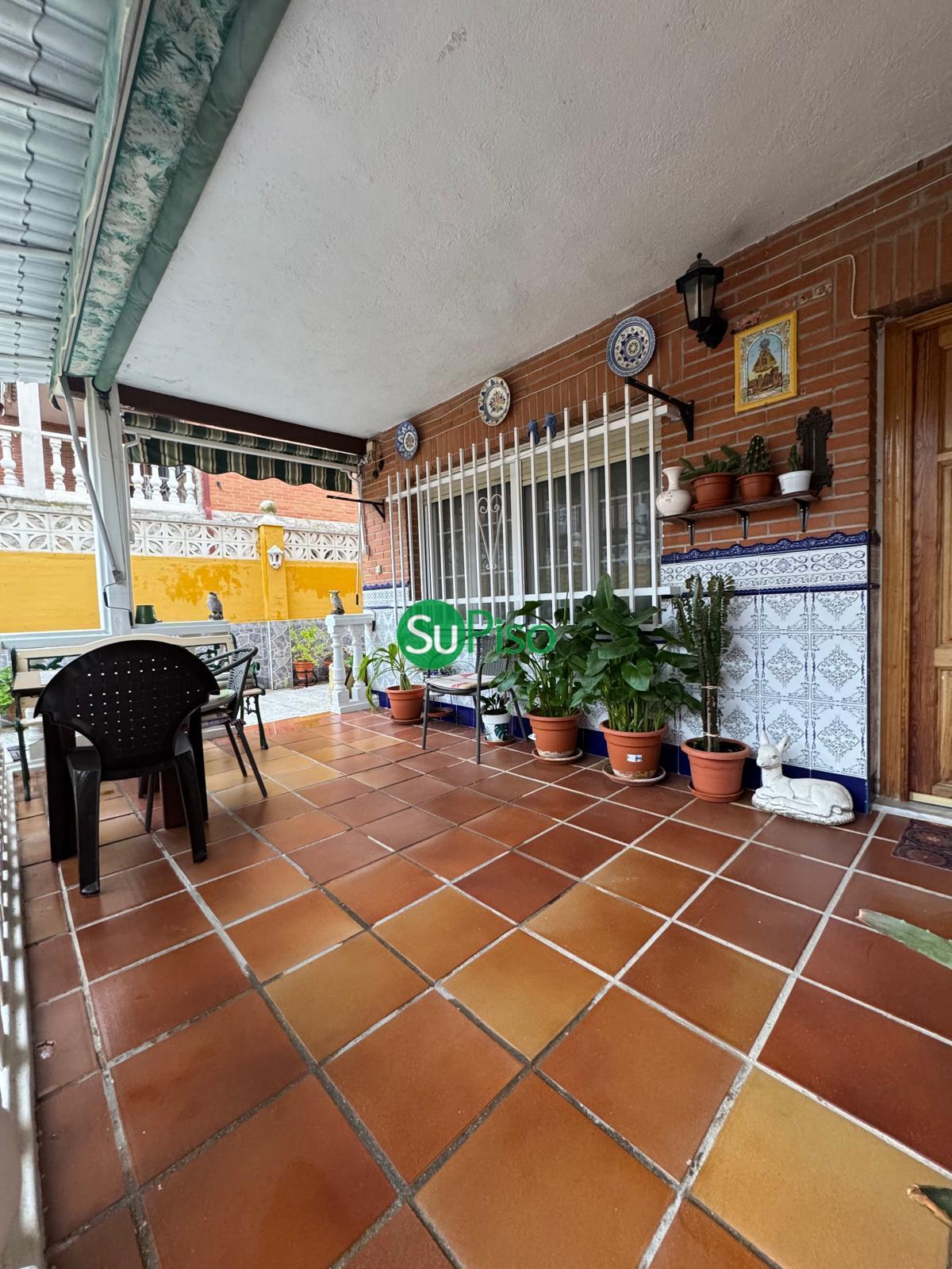 For sale of chalet in Yeles