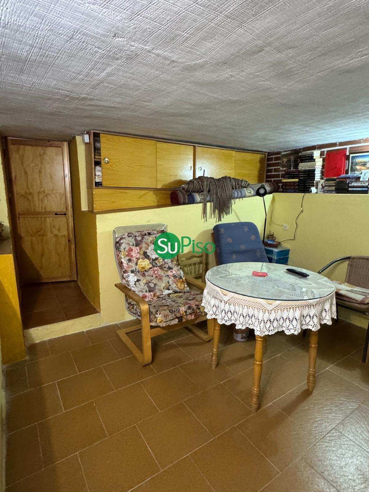 For sale of chalet in Yeles