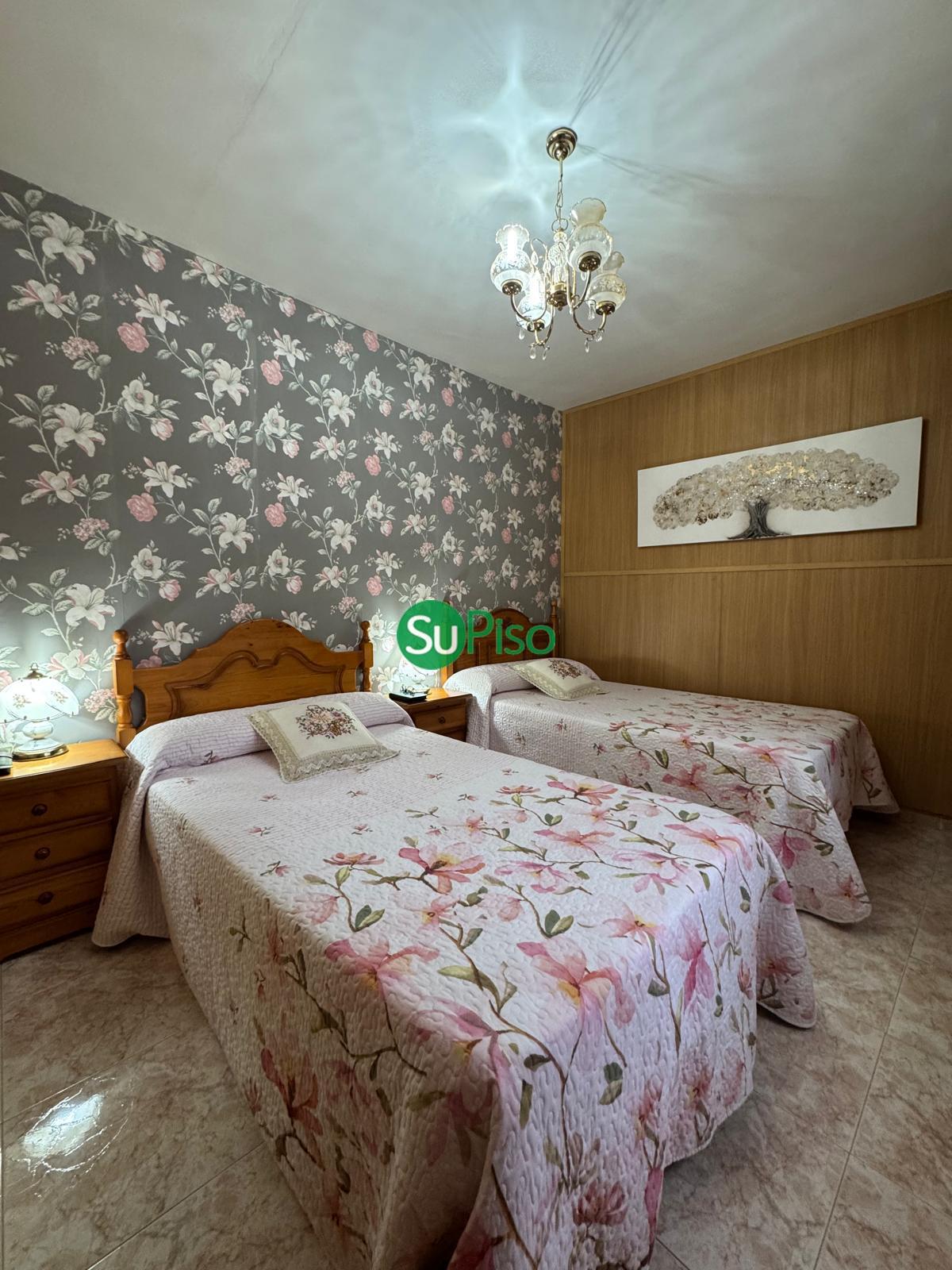 For sale of chalet in Yeles