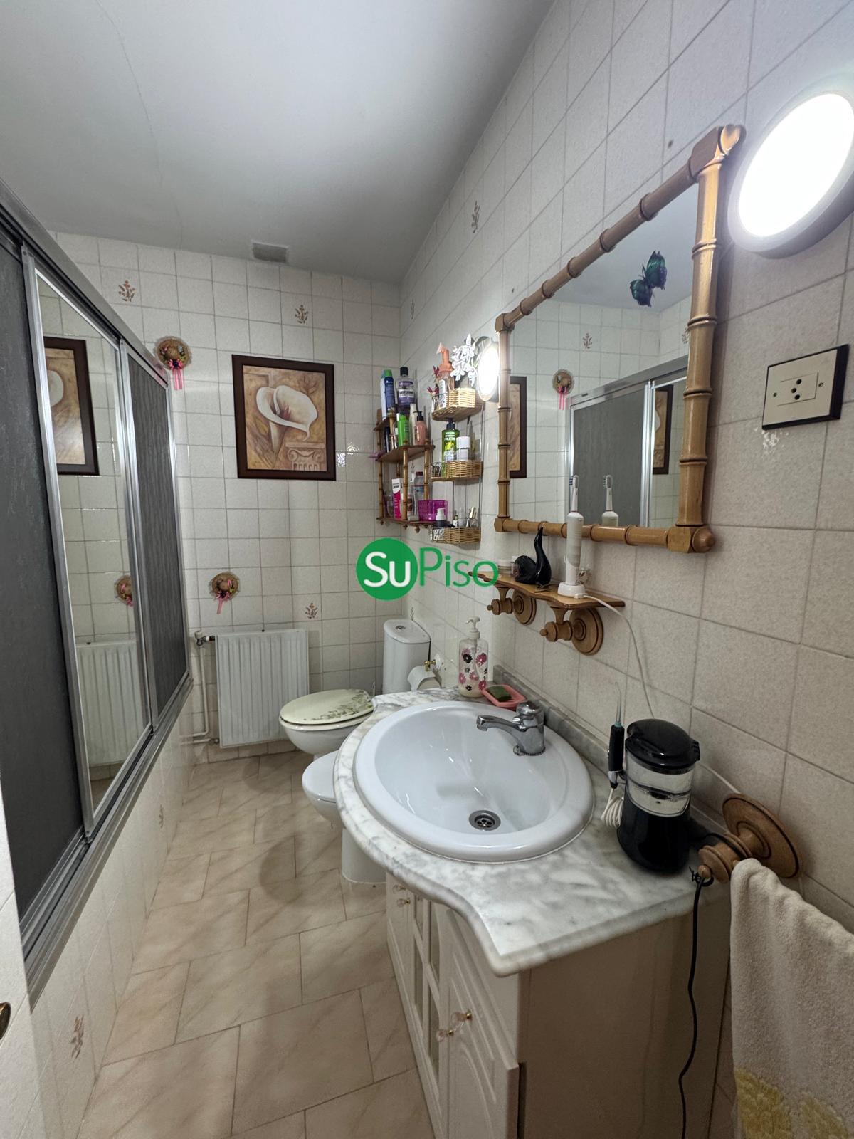 For sale of chalet in Yeles