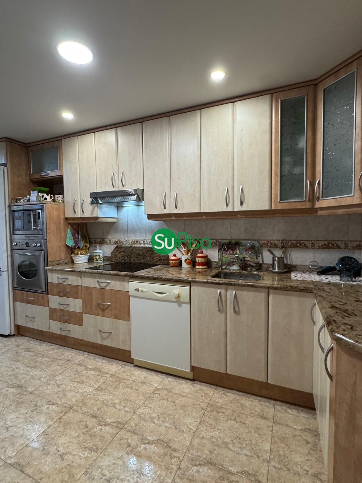 For sale of chalet in Yeles