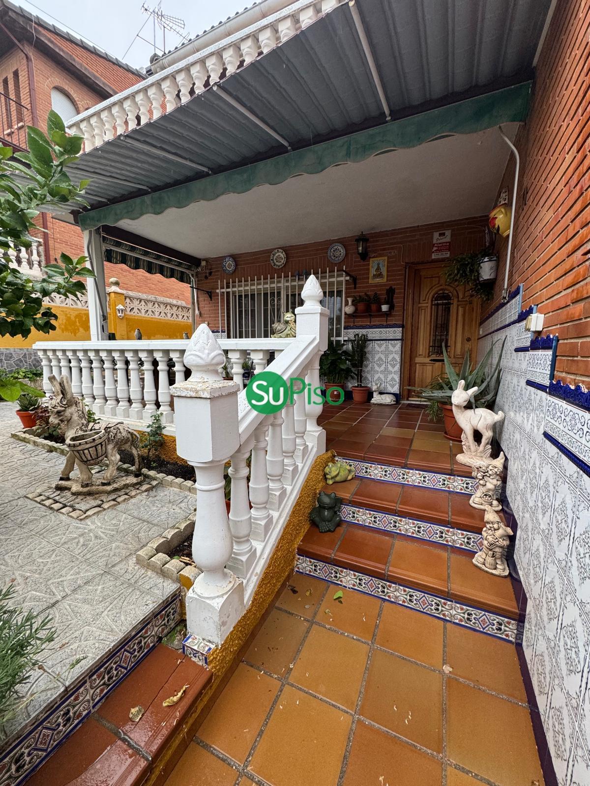 For sale of chalet in Yeles