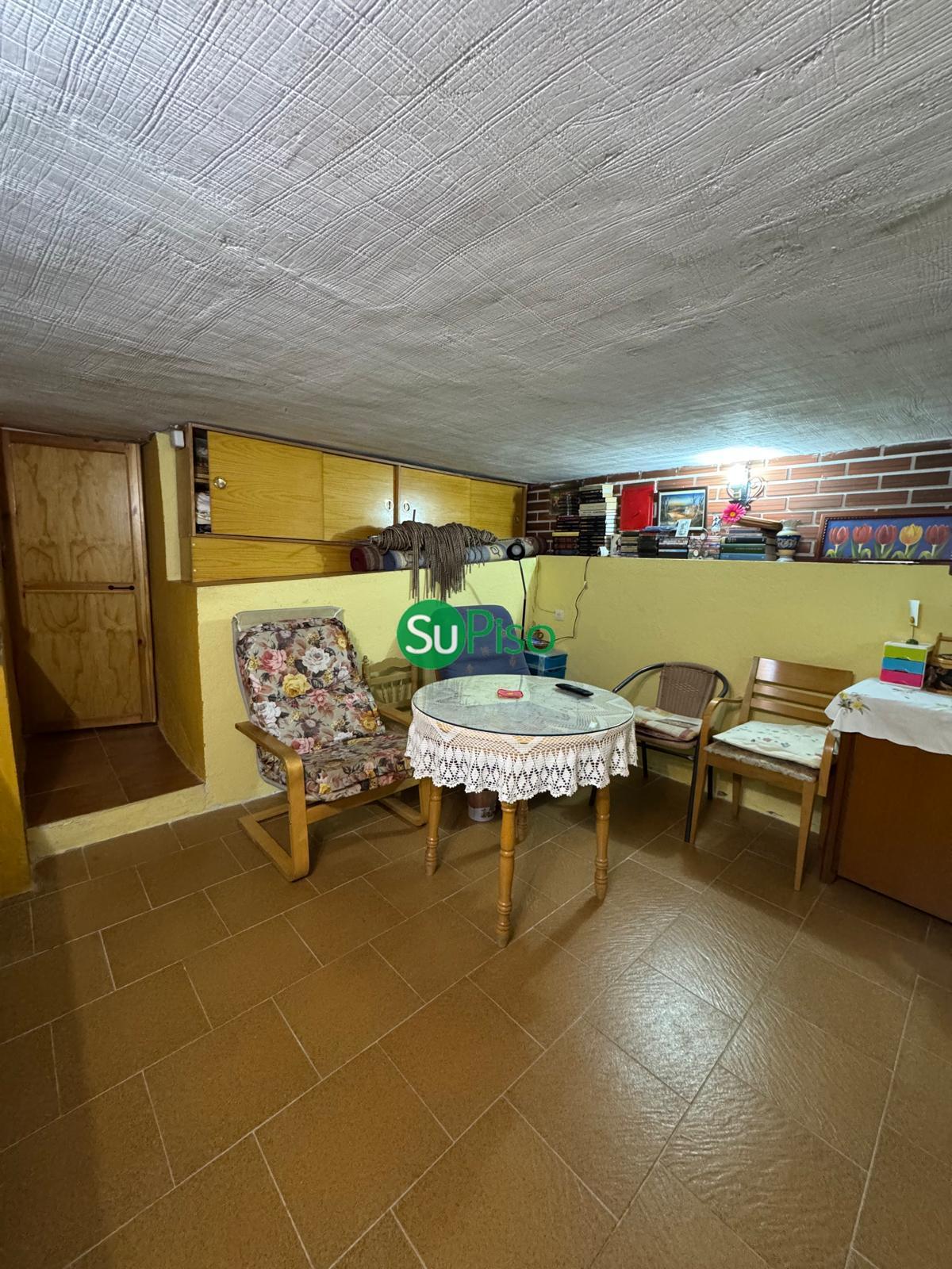 For sale of chalet in Yeles