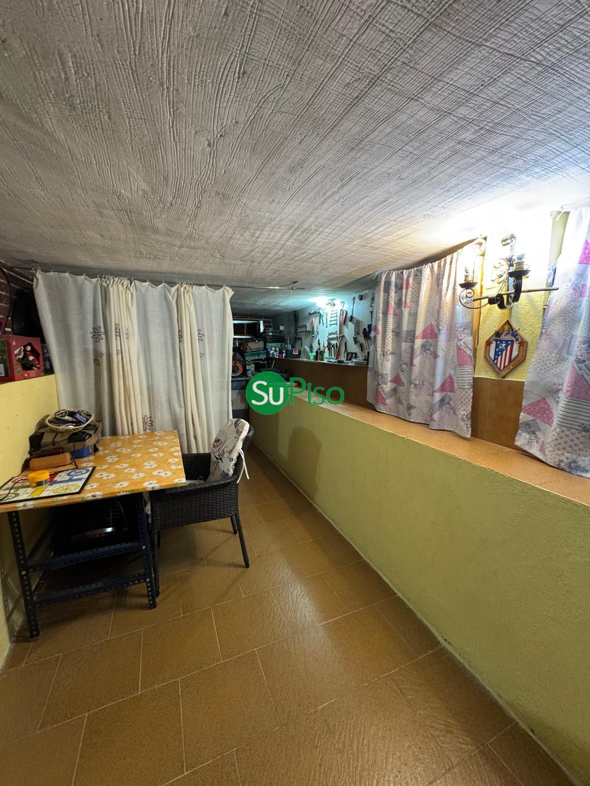 For sale of chalet in Yeles