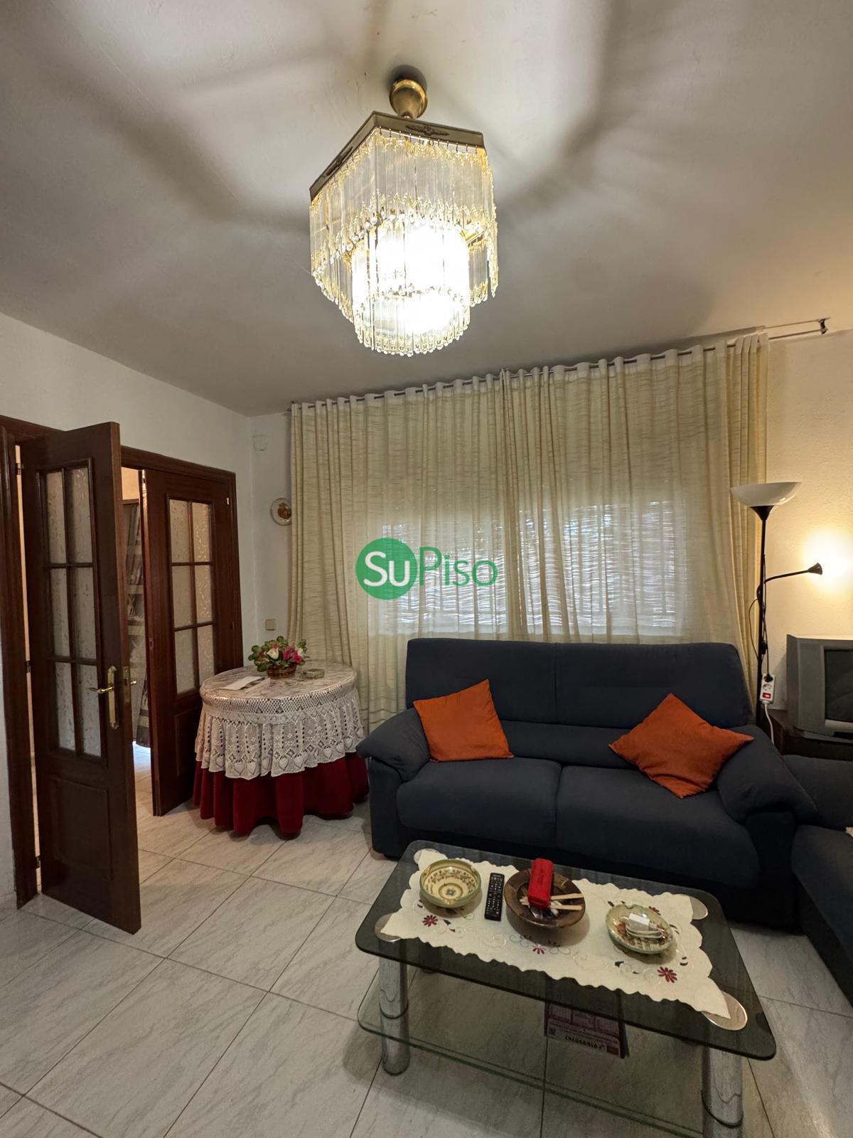 For sale of house in Escalona