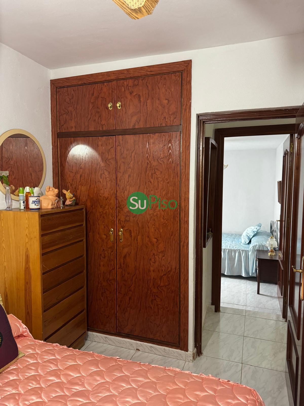 For sale of house in Escalona
