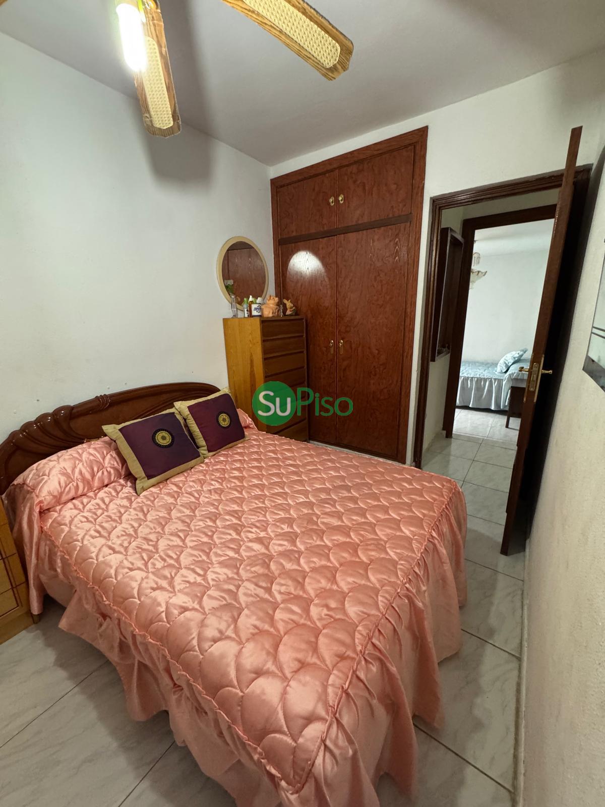 For sale of house in Escalona