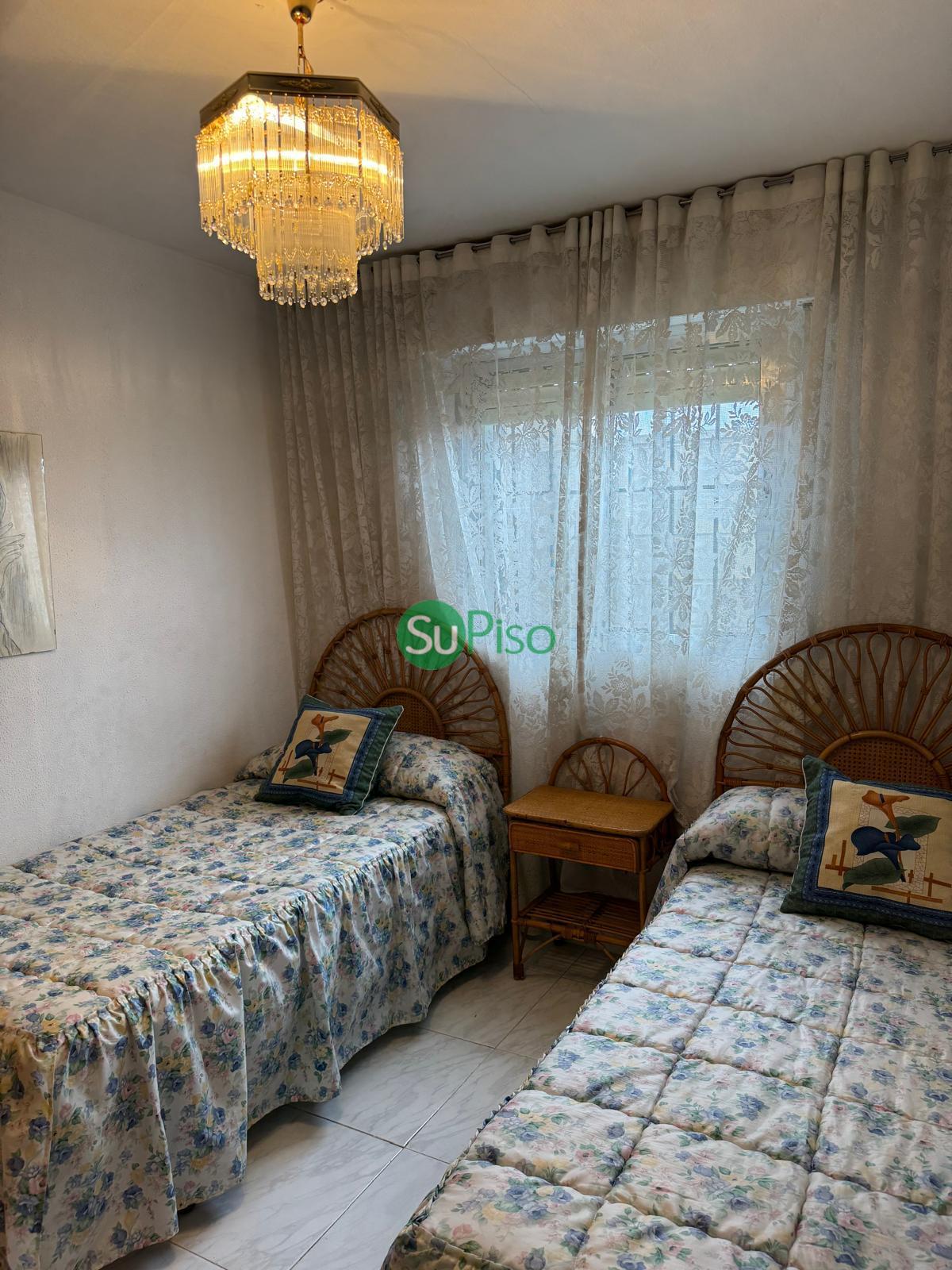 For sale of house in Escalona