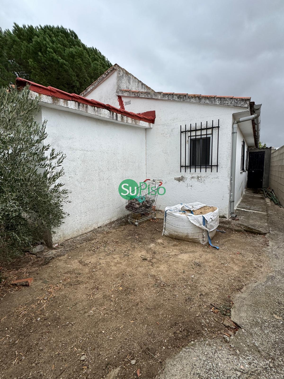 For sale of house in Escalona