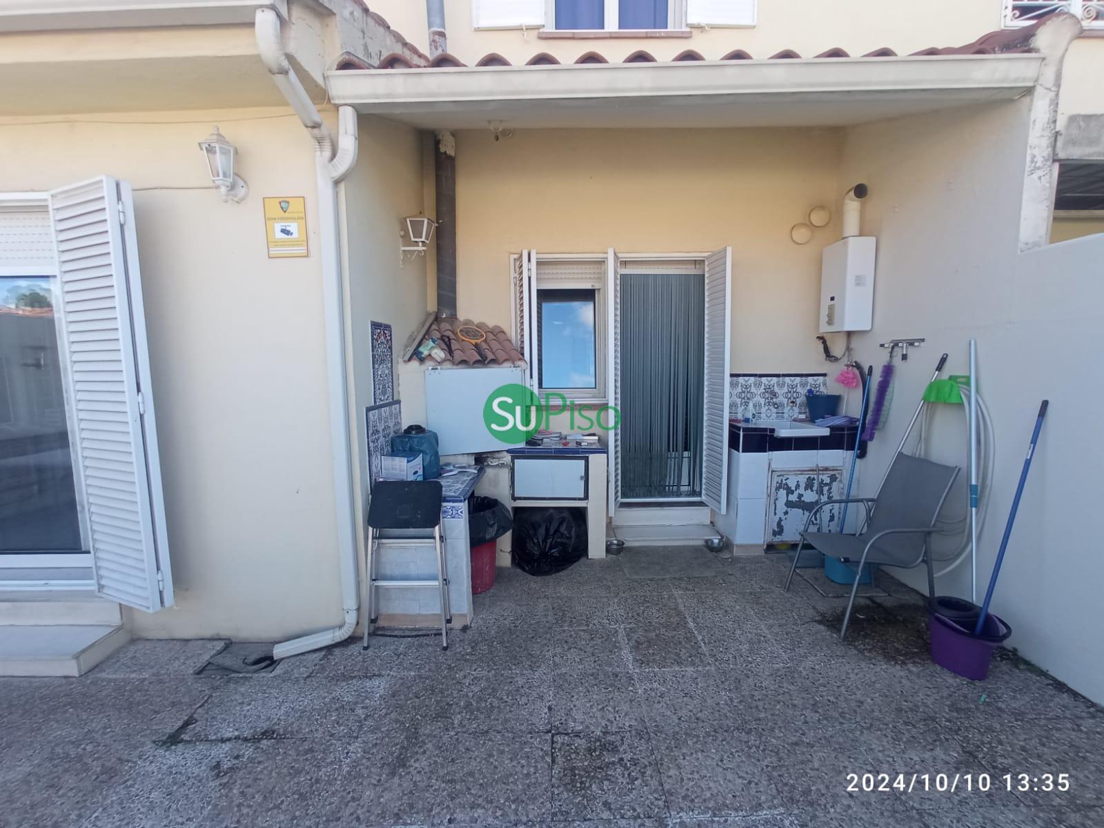 For sale of chalet in Esquivias