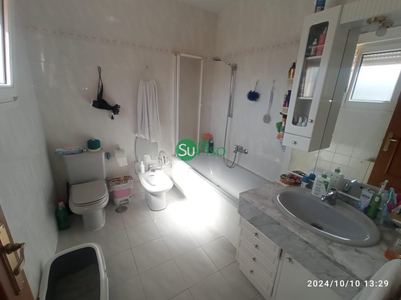 For sale of chalet in Esquivias