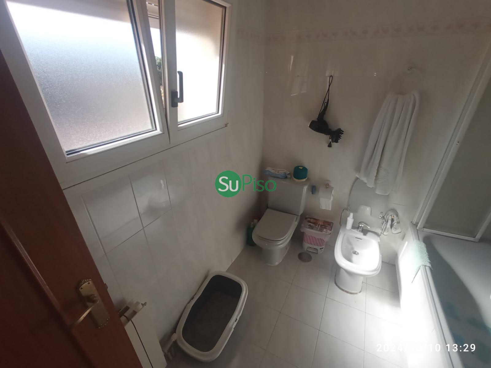 For sale of chalet in Esquivias