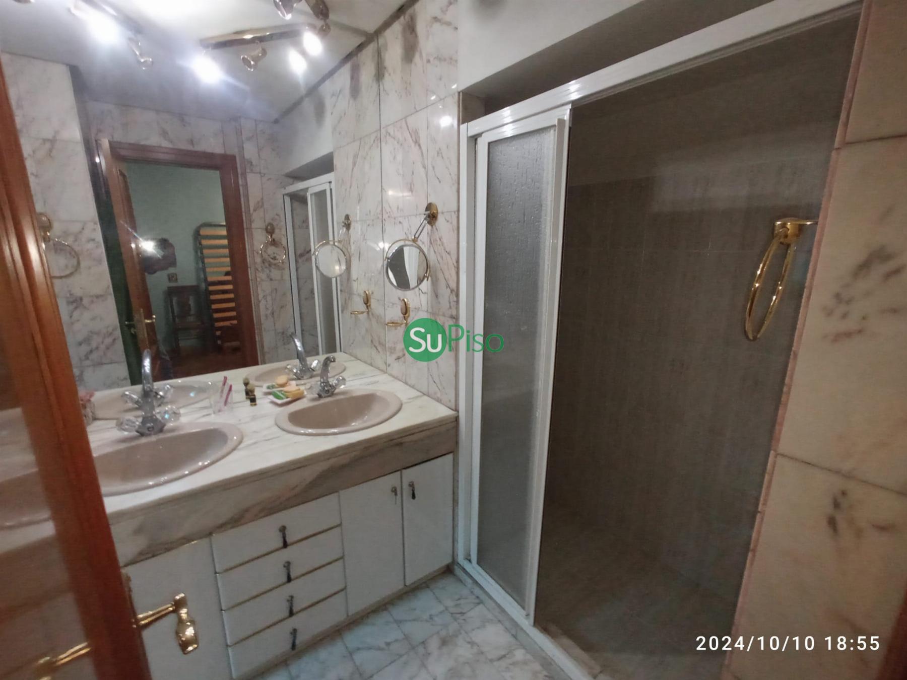 For sale of chalet in Yeles