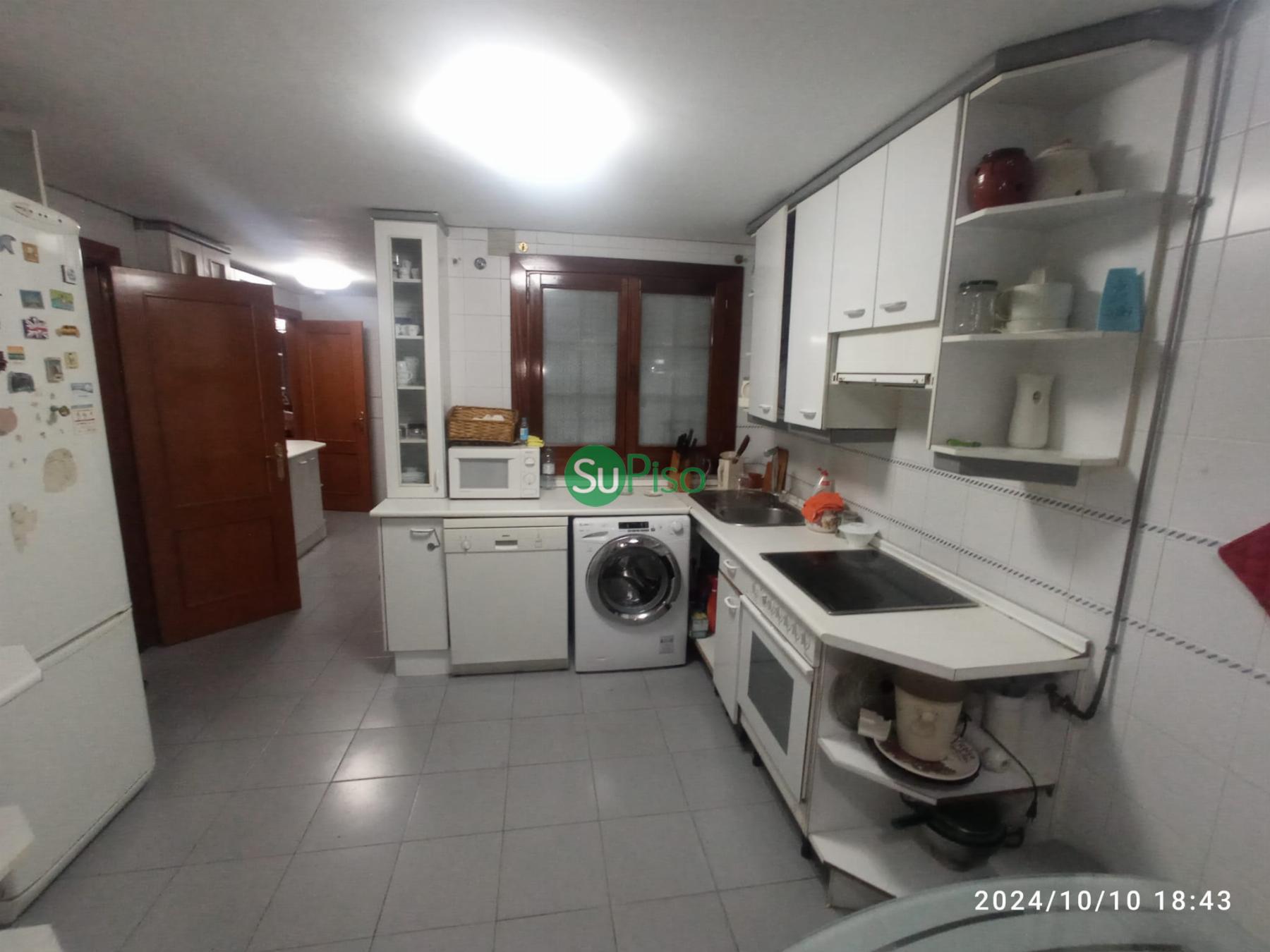 For sale of chalet in Yeles