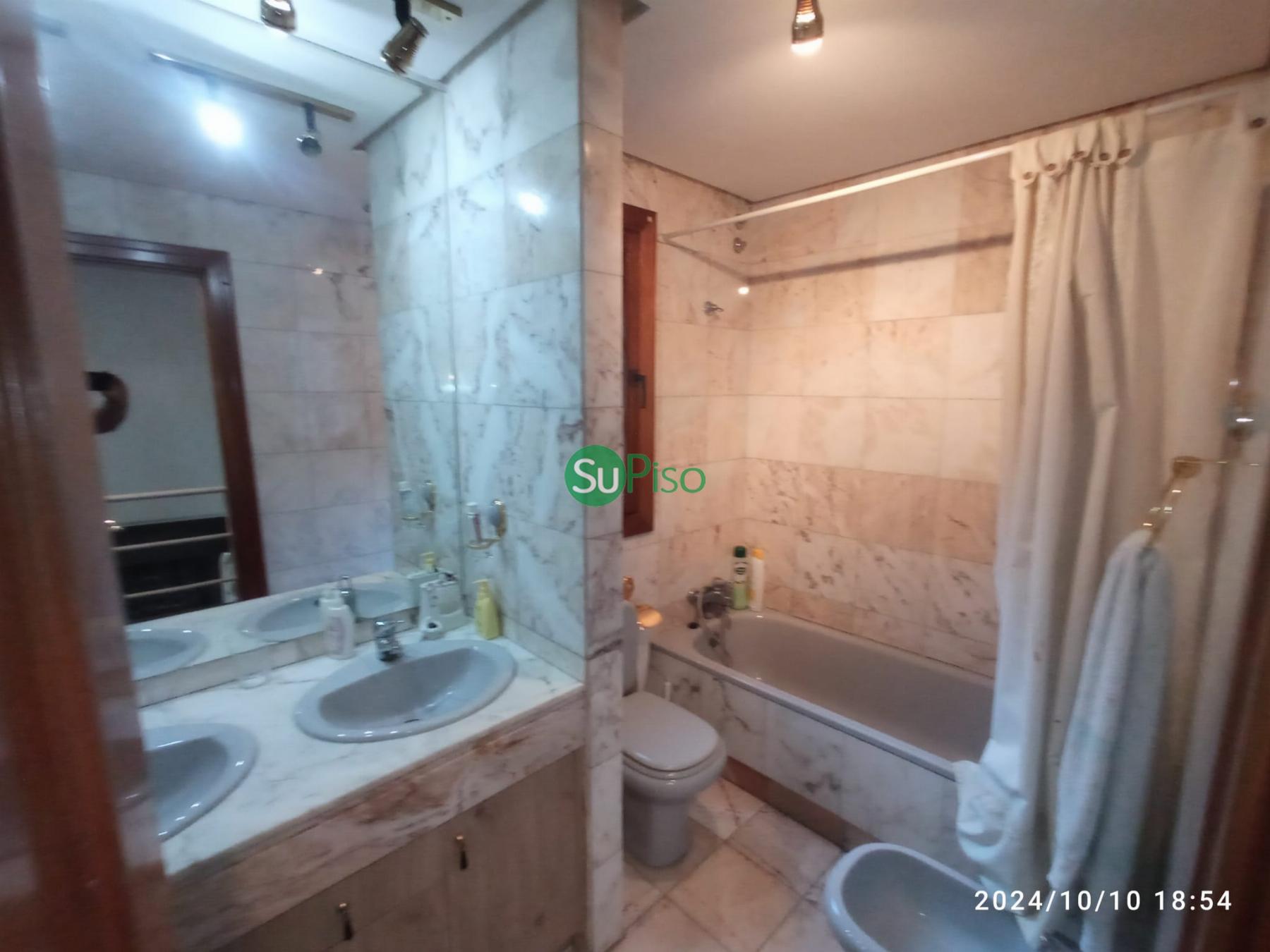 For sale of chalet in Yeles
