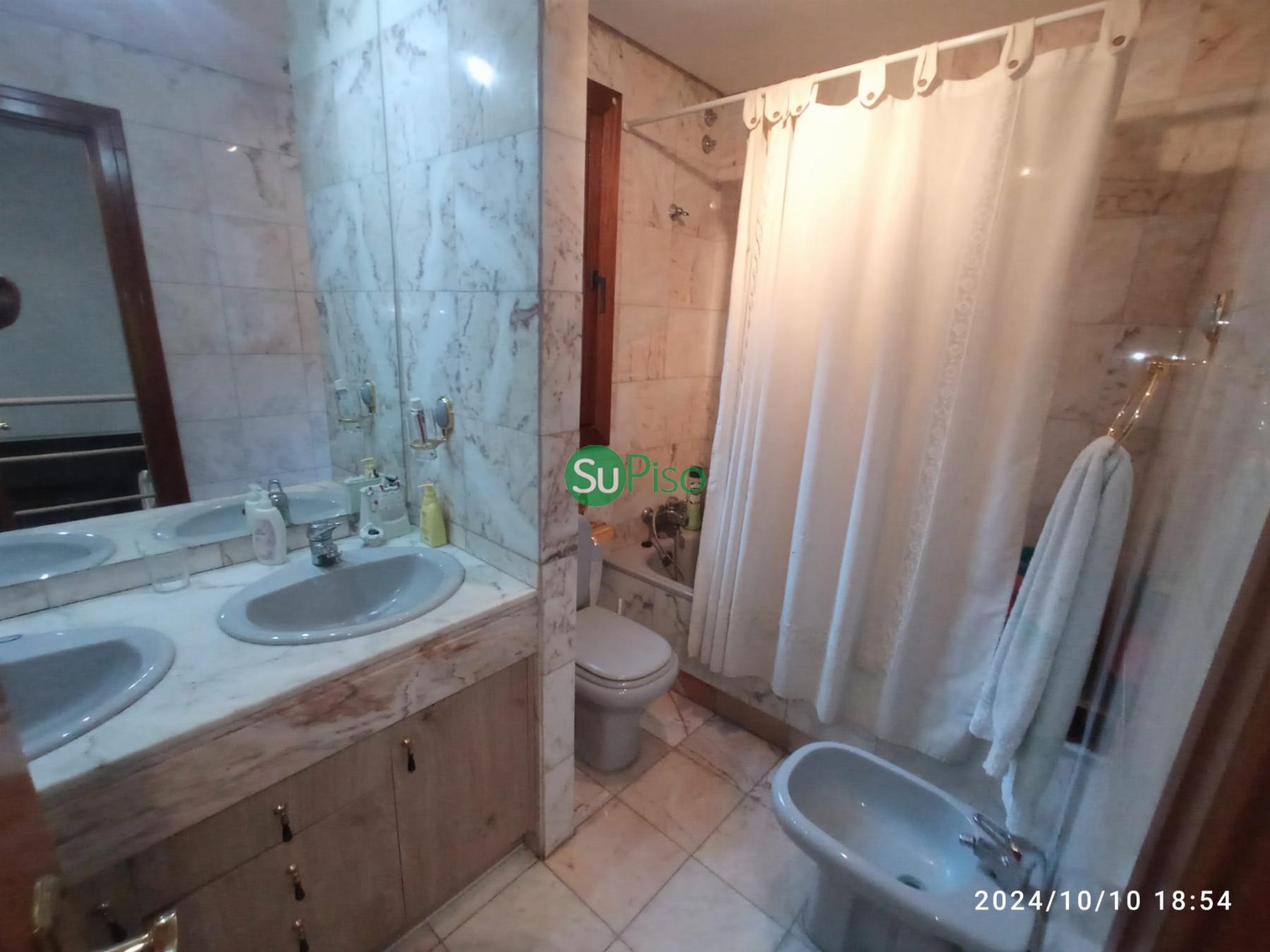 For sale of chalet in Yeles