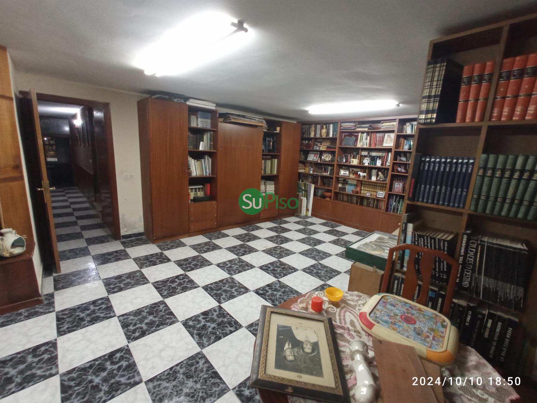 For sale of chalet in Yeles