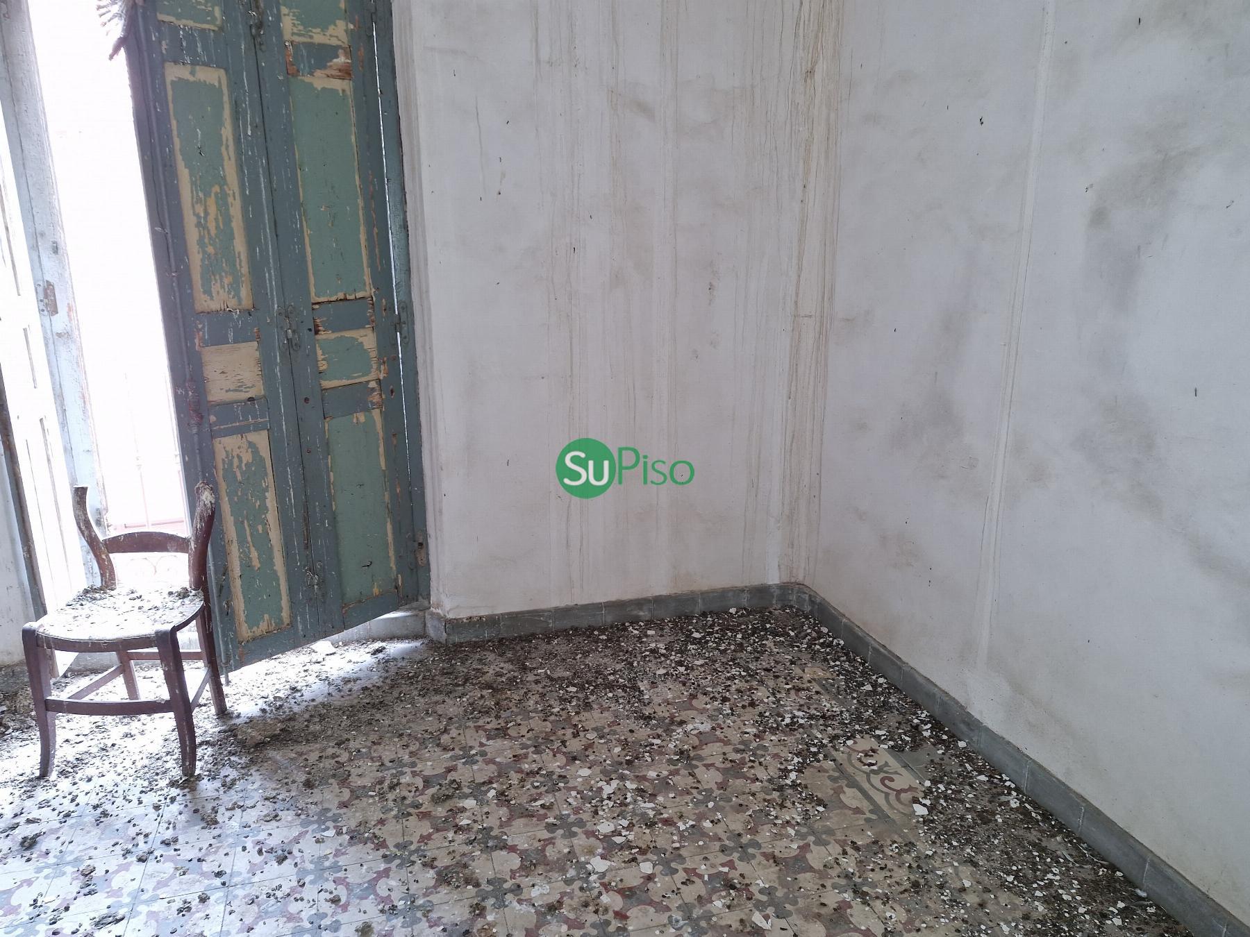For sale of house in Añover de Tajo