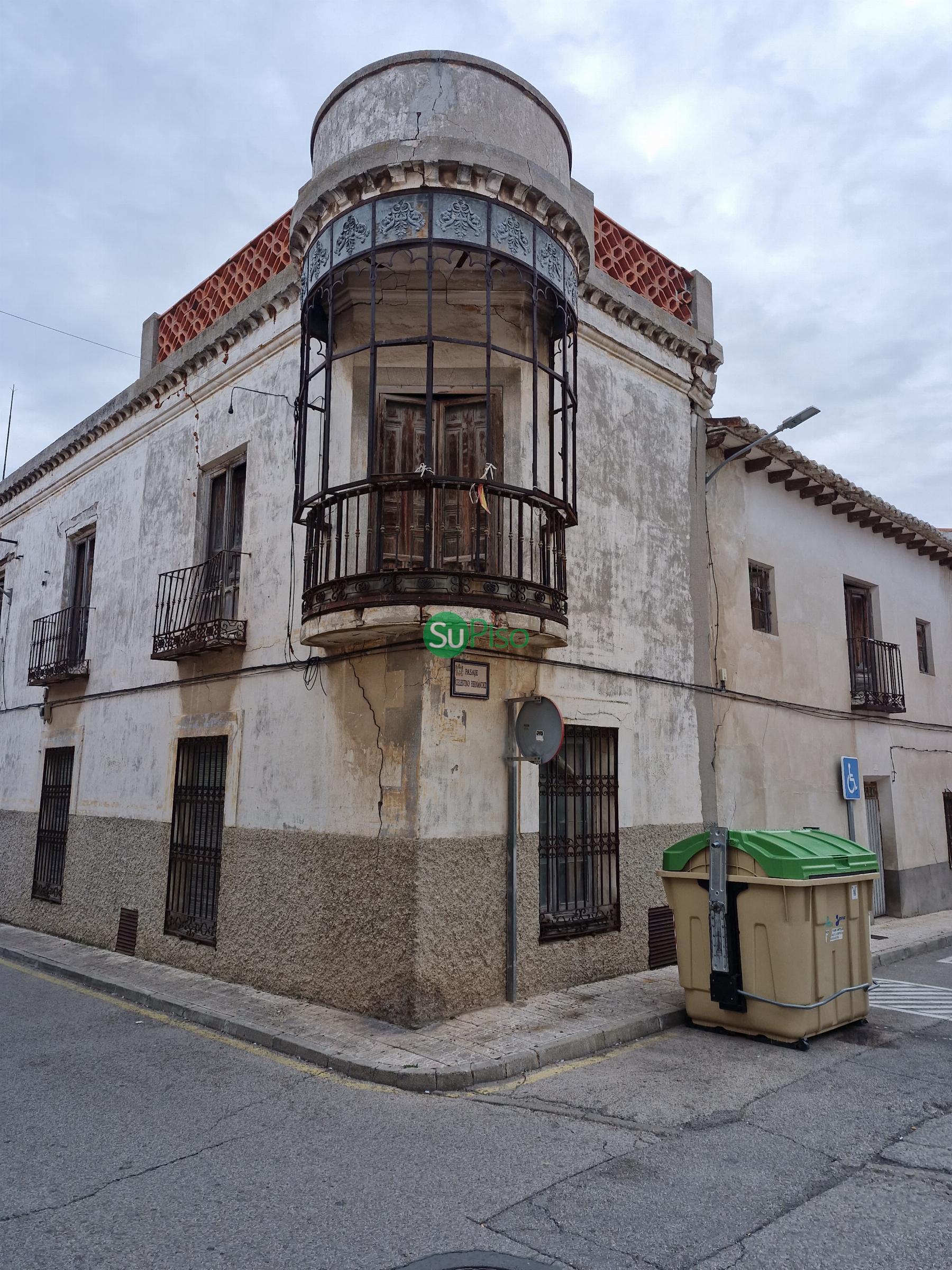 For sale of house in Añover de Tajo