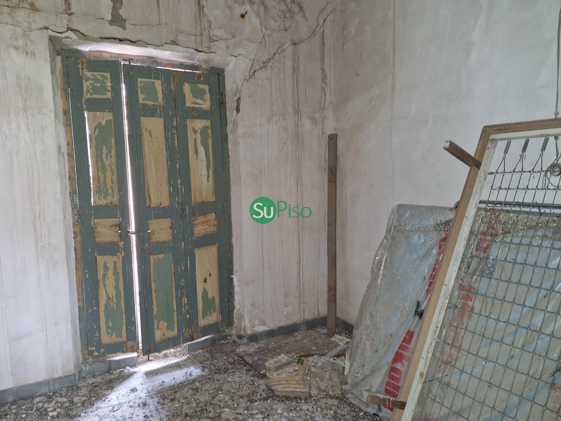 For sale of house in Añover de Tajo