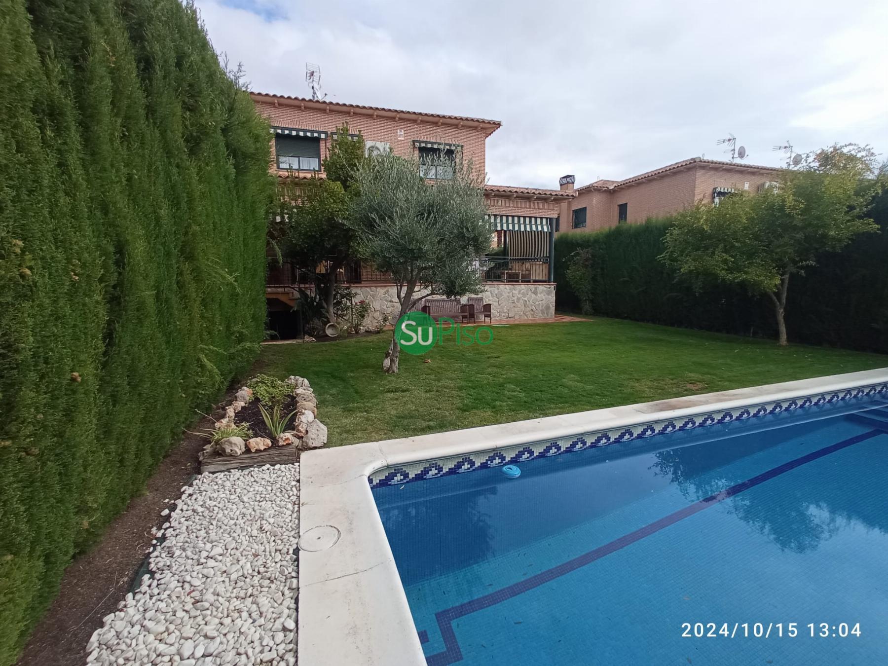 Venta de chalet en Yeles
