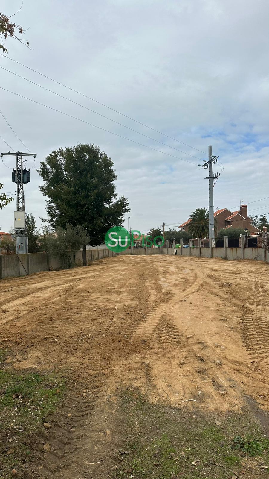 For sale of land in El Viso de San Juan