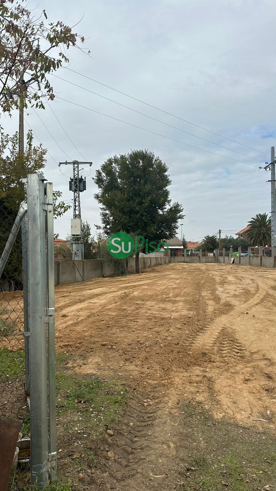 For sale of land in El Viso de San Juan