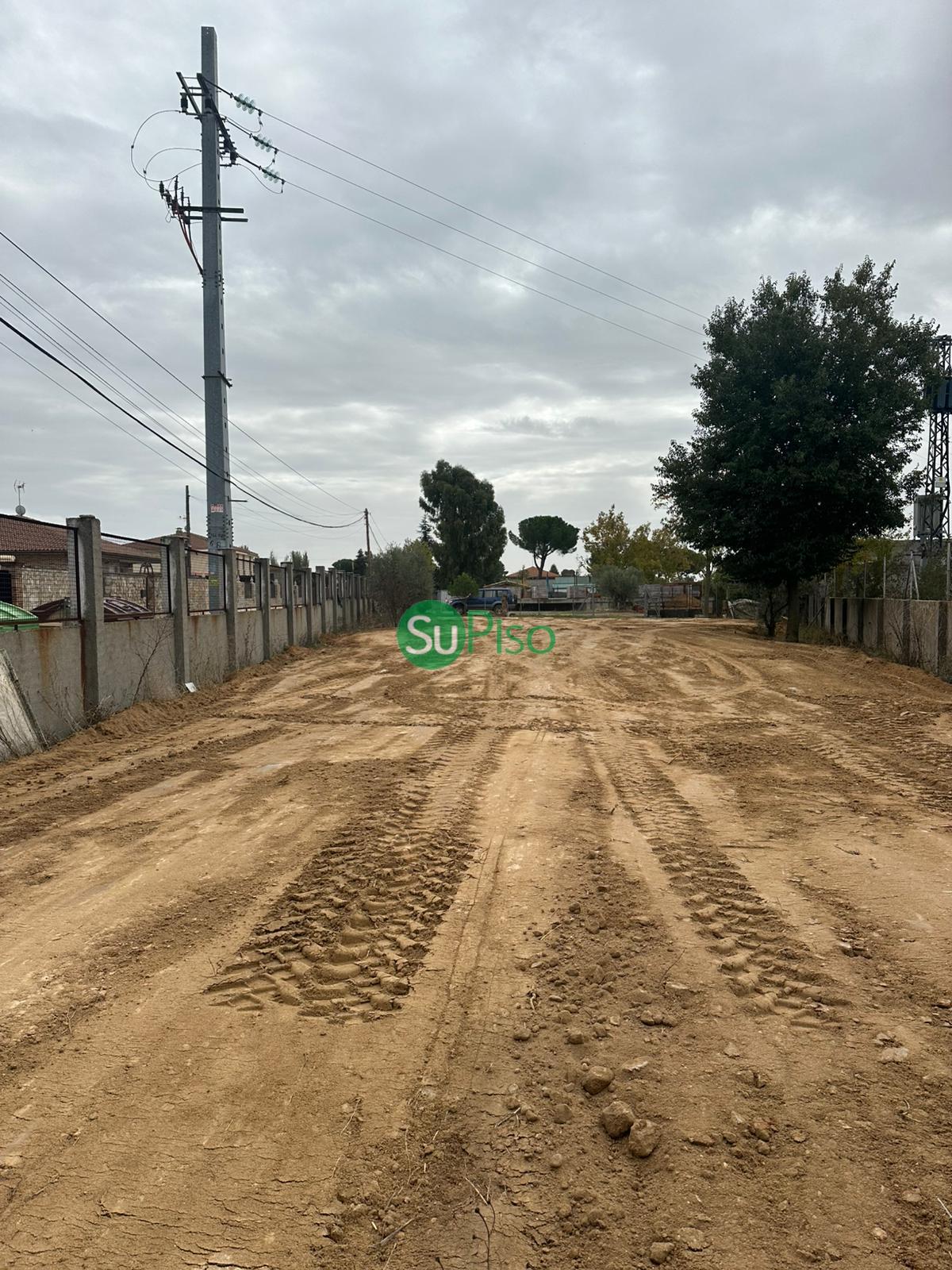 For sale of land in El Viso de San Juan