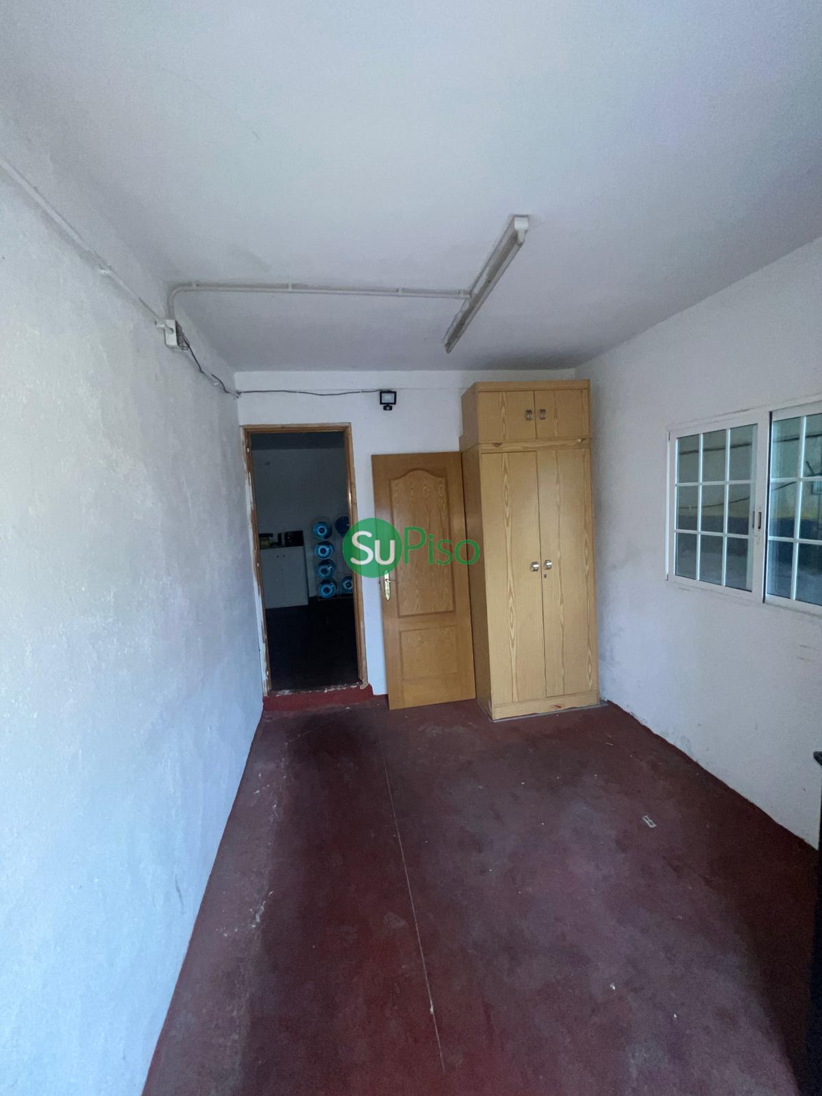 For sale of industrial plant/warehouse in Yuncos