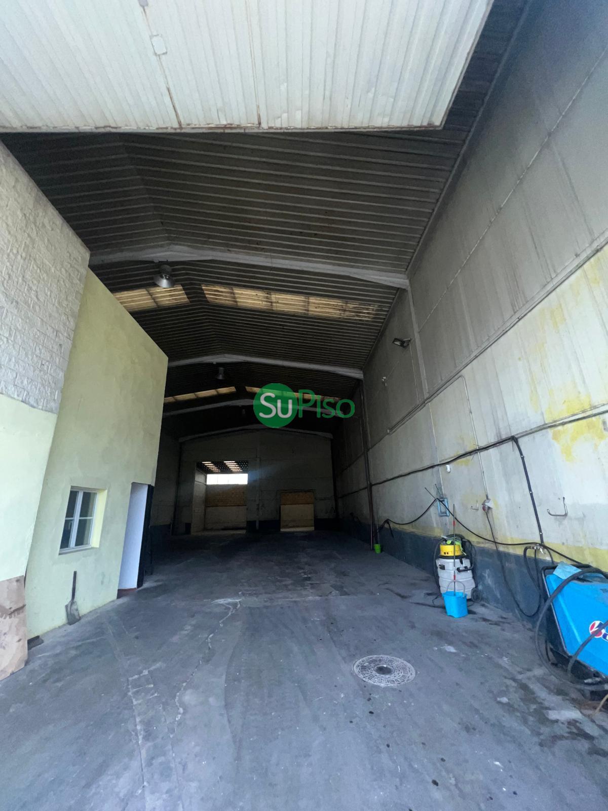 For sale of industrial plant/warehouse in Yuncos