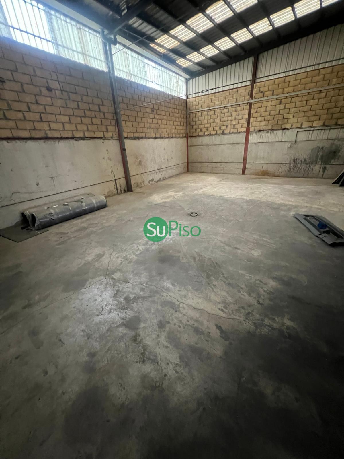 For sale of industrial plant/warehouse in Yuncos