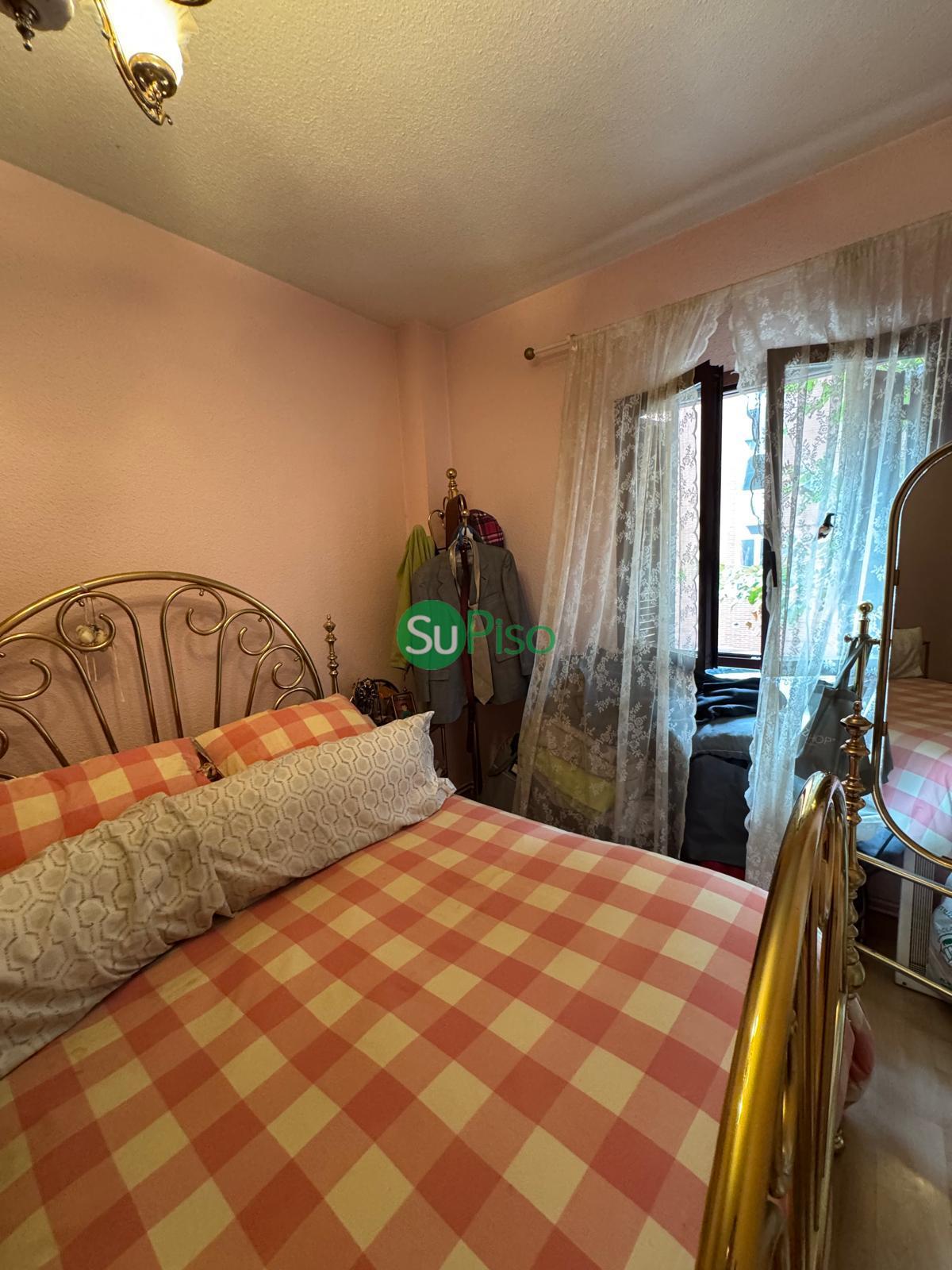 For sale of flat in Madrid