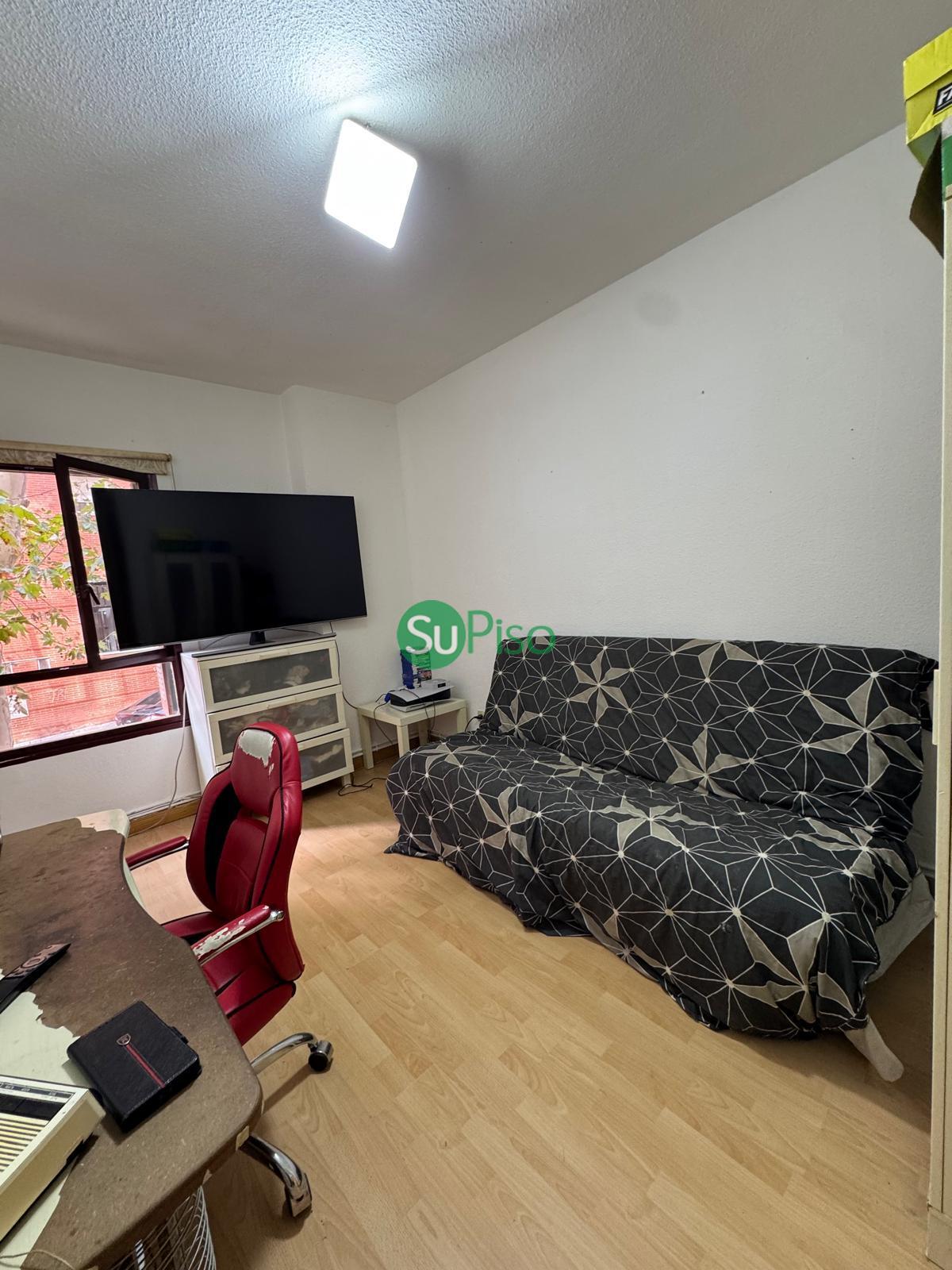 For sale of flat in Madrid