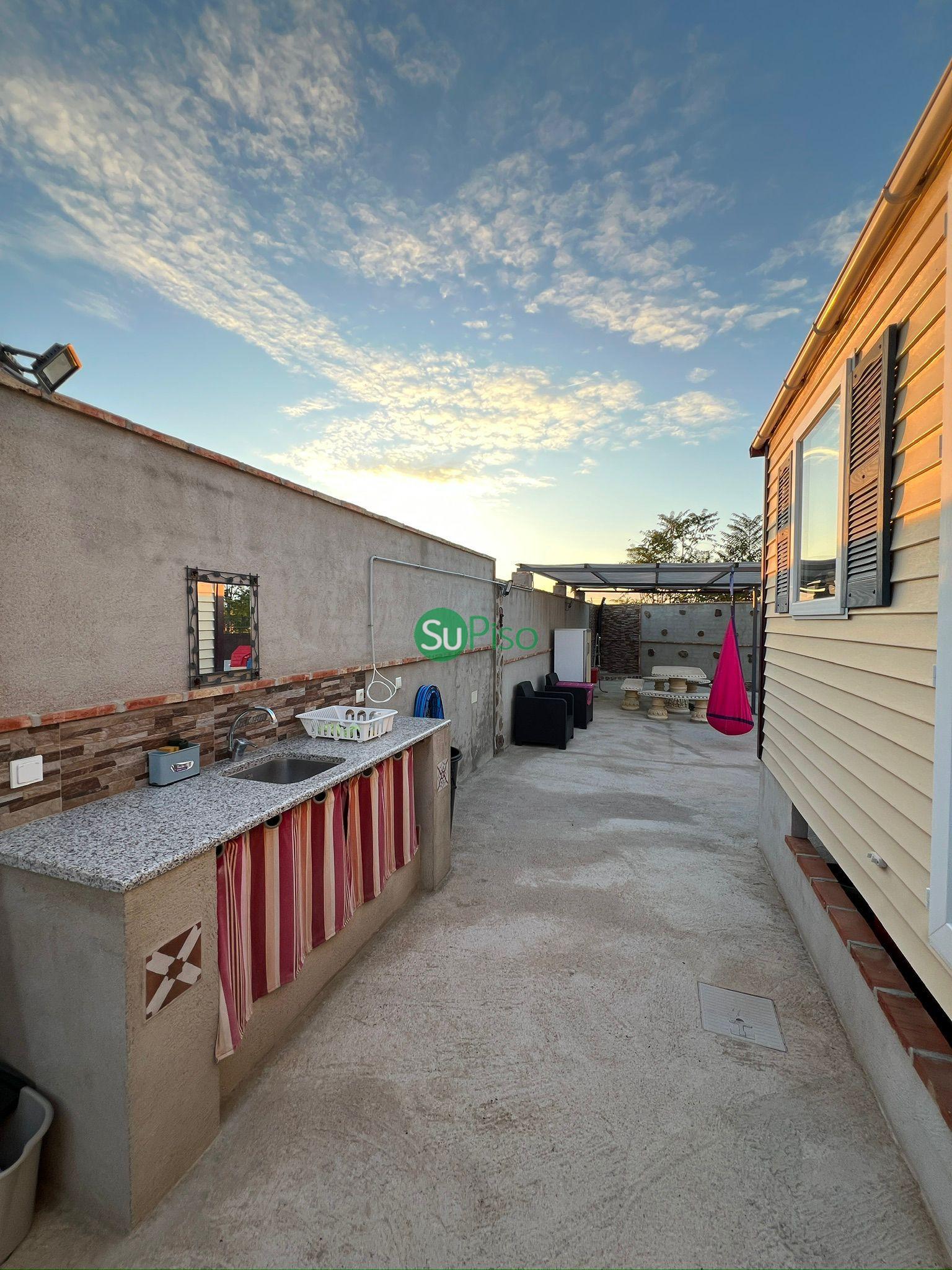 For sale of rural property in Palomeque