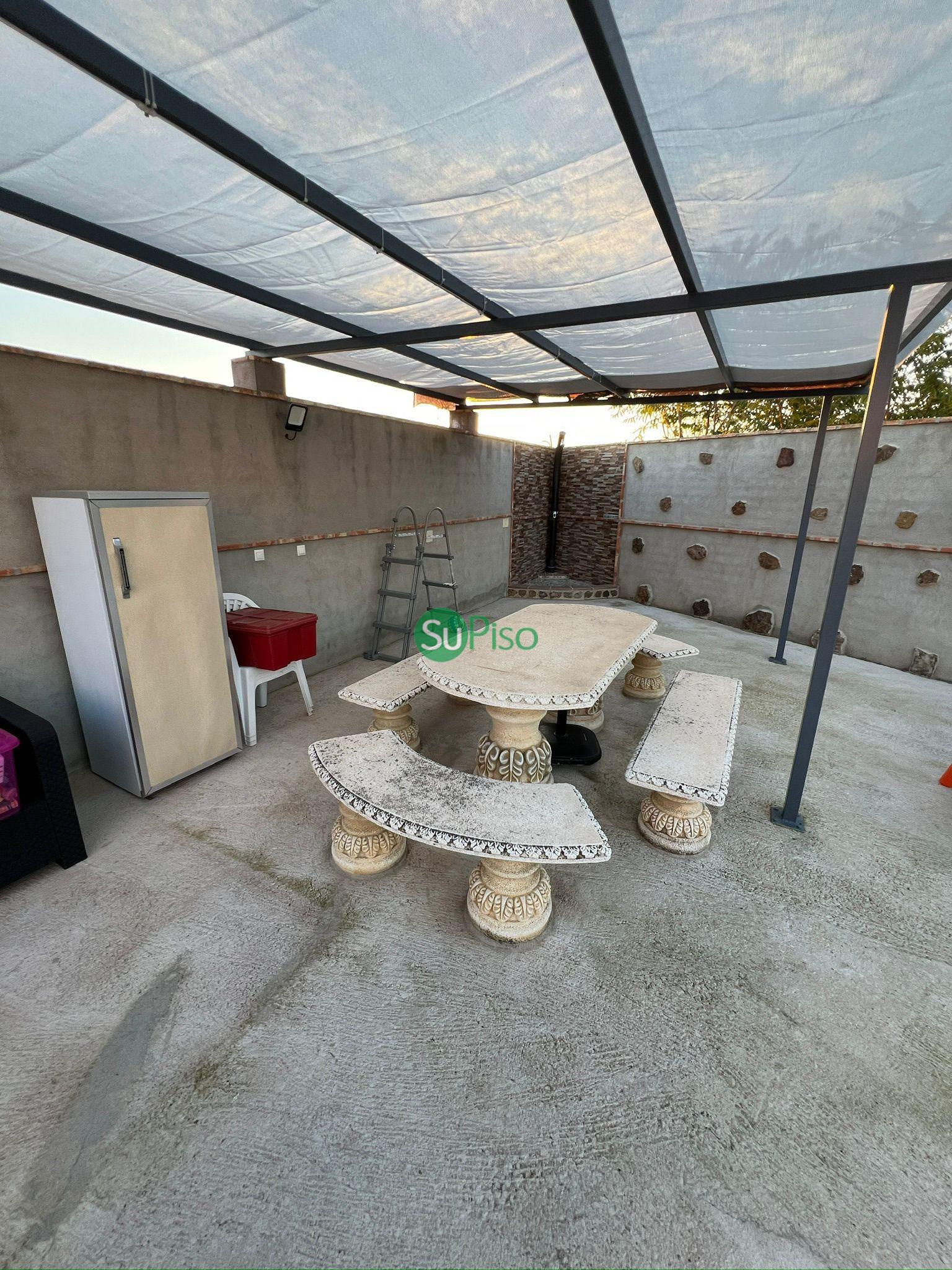For sale of rural property in Palomeque
