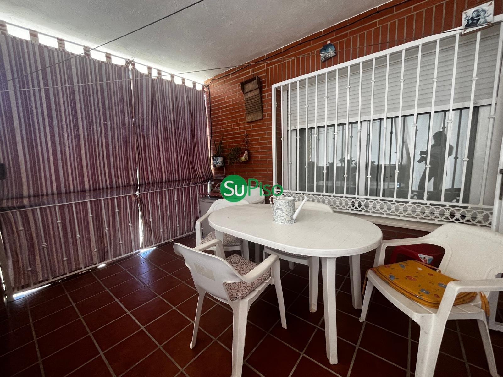 Venta de chalet en Yeles