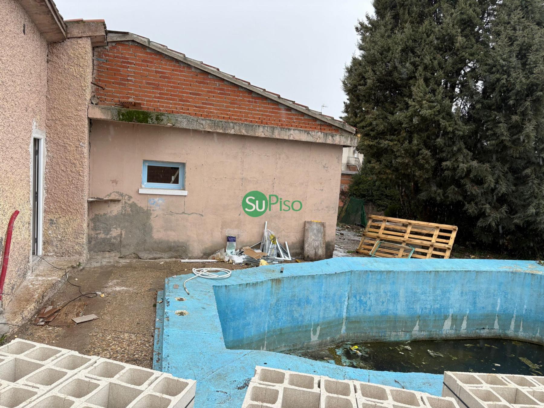 Venta de casa en El Viso de San Juan
