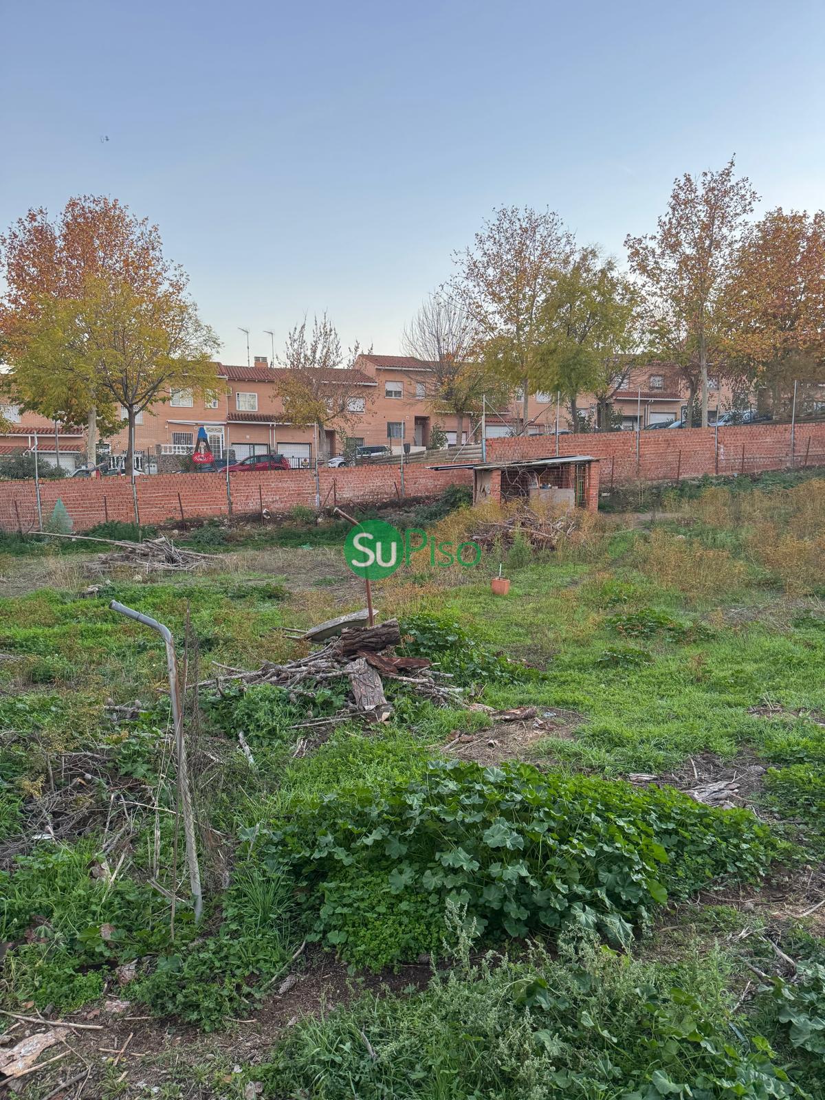 For sale of land in Yeles