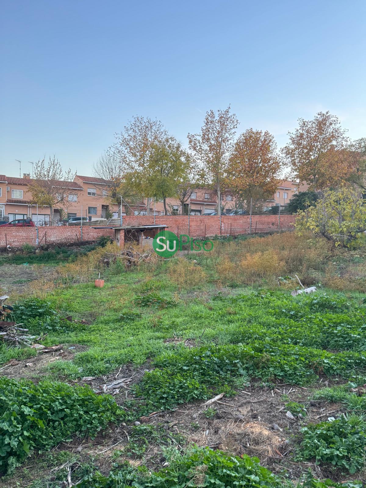 For sale of land in Yeles