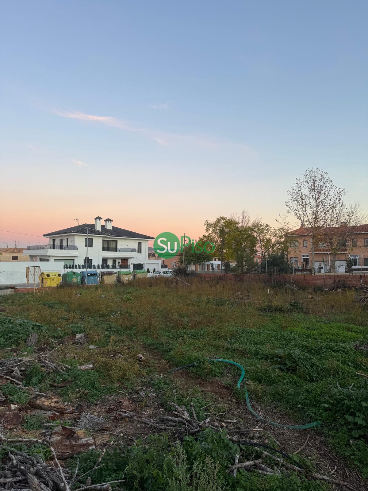 For sale of land in Yeles