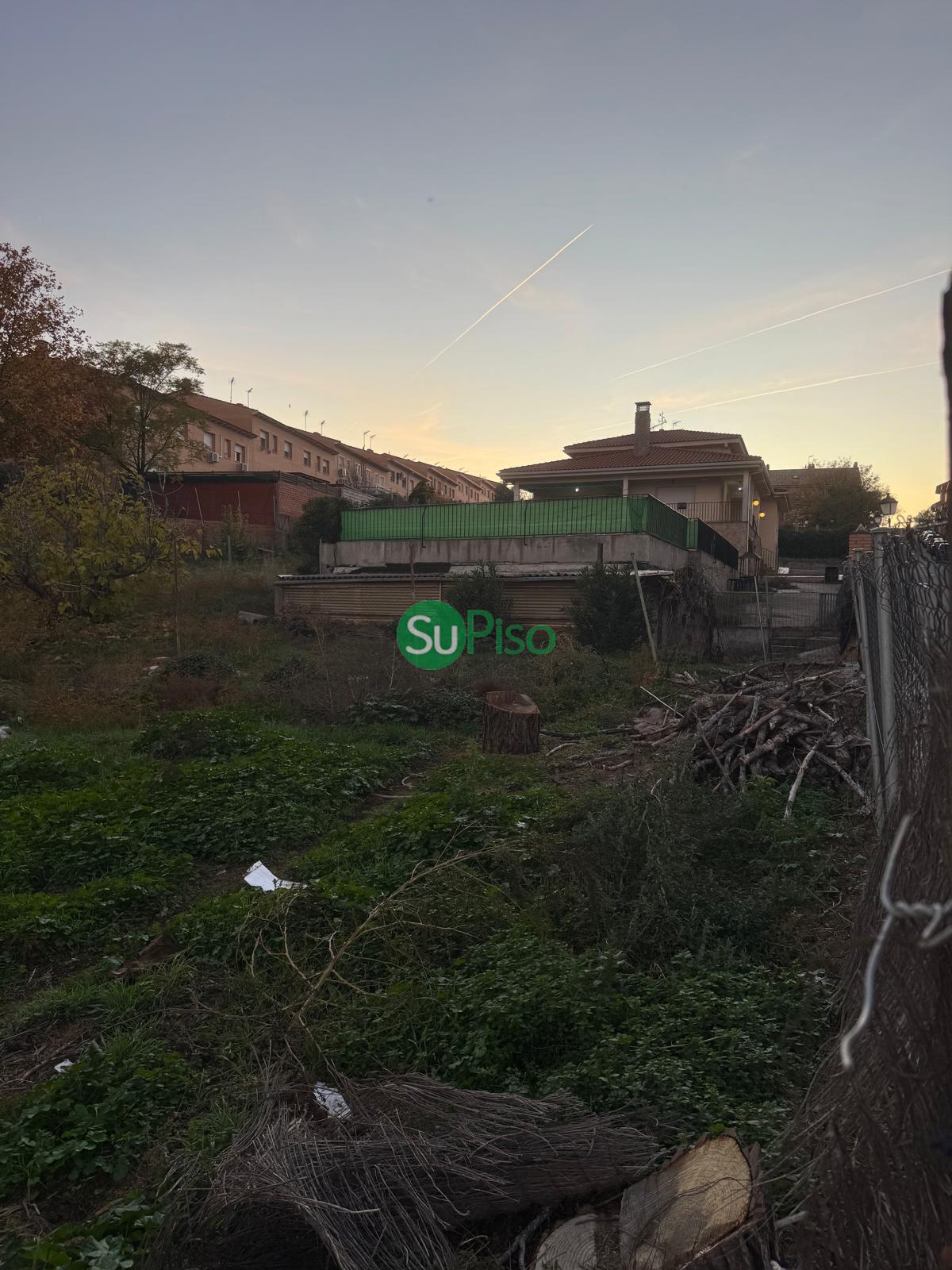 For sale of land in Yeles