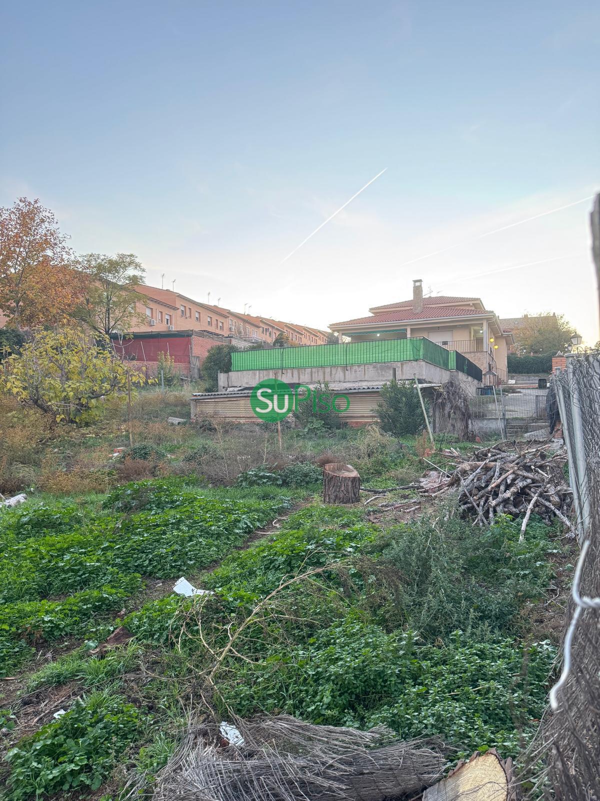 For sale of land in Yeles