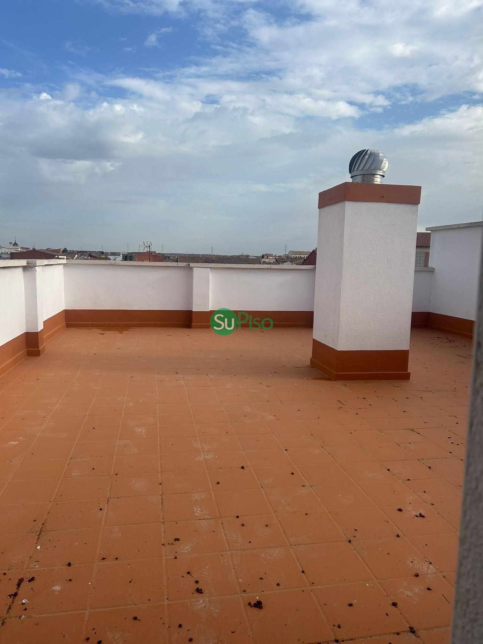 For sale of flat in Santa Olalla
