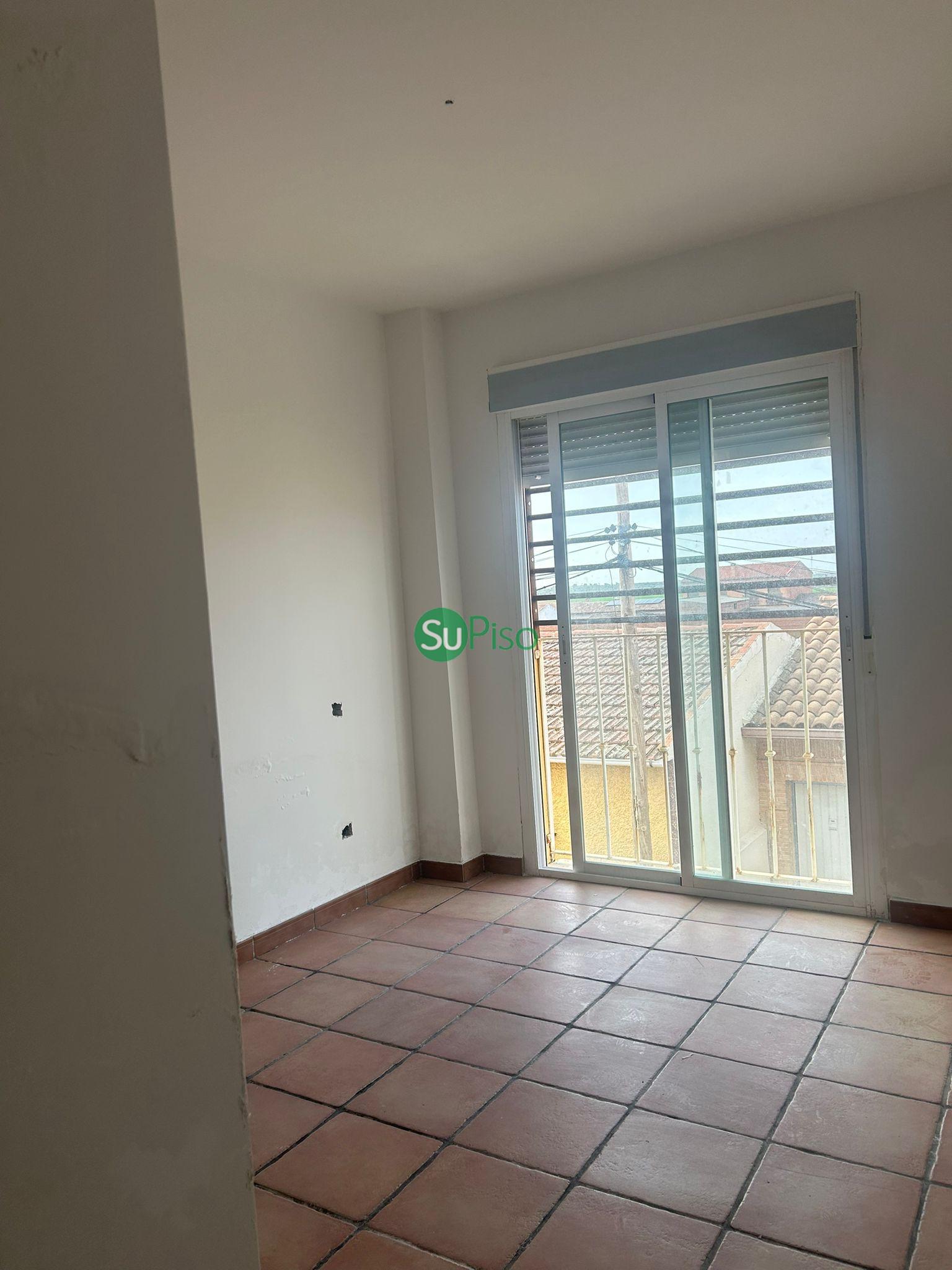 For sale of flat in Santa Olalla