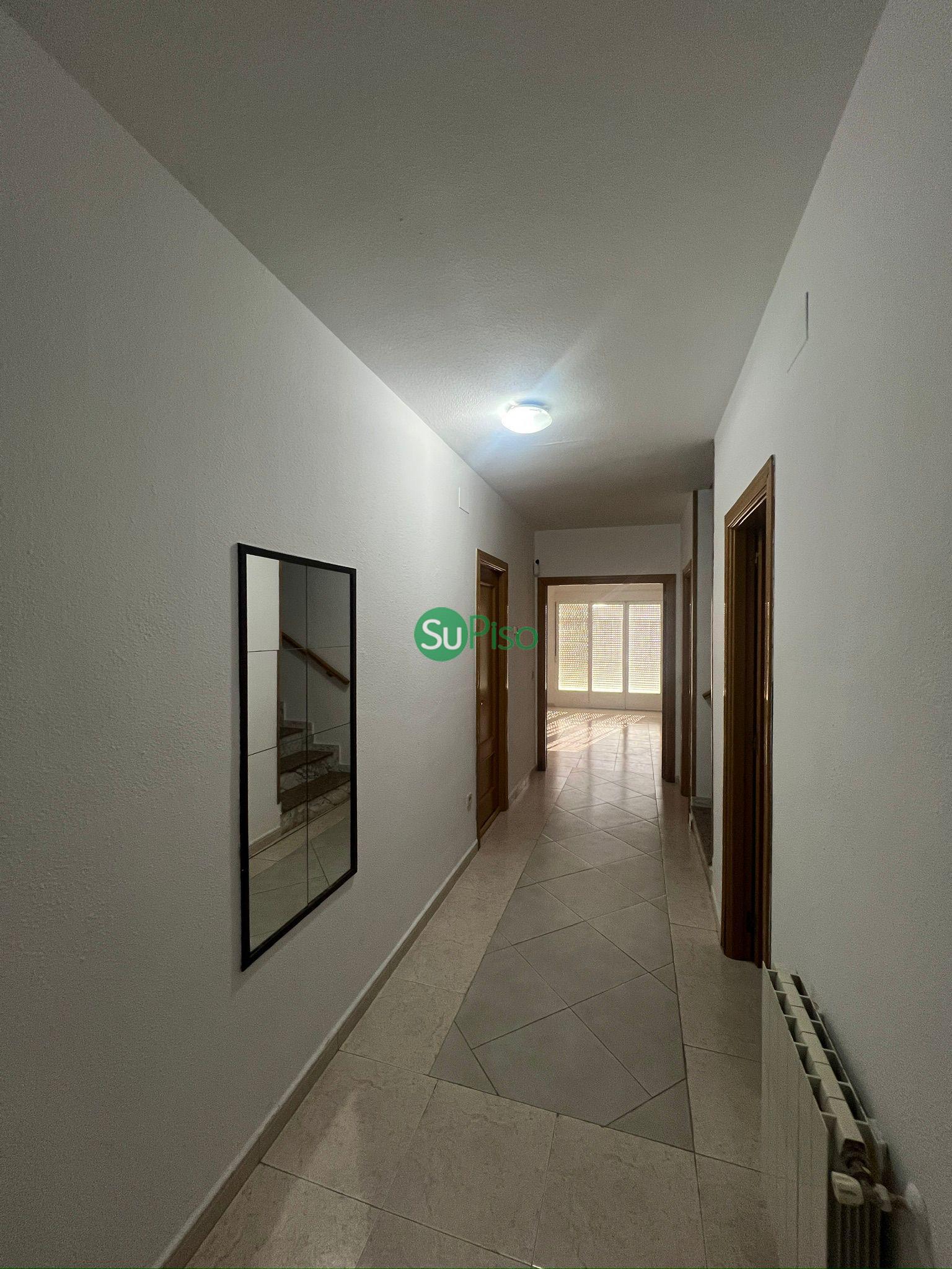 For sale of chalet in Yeles