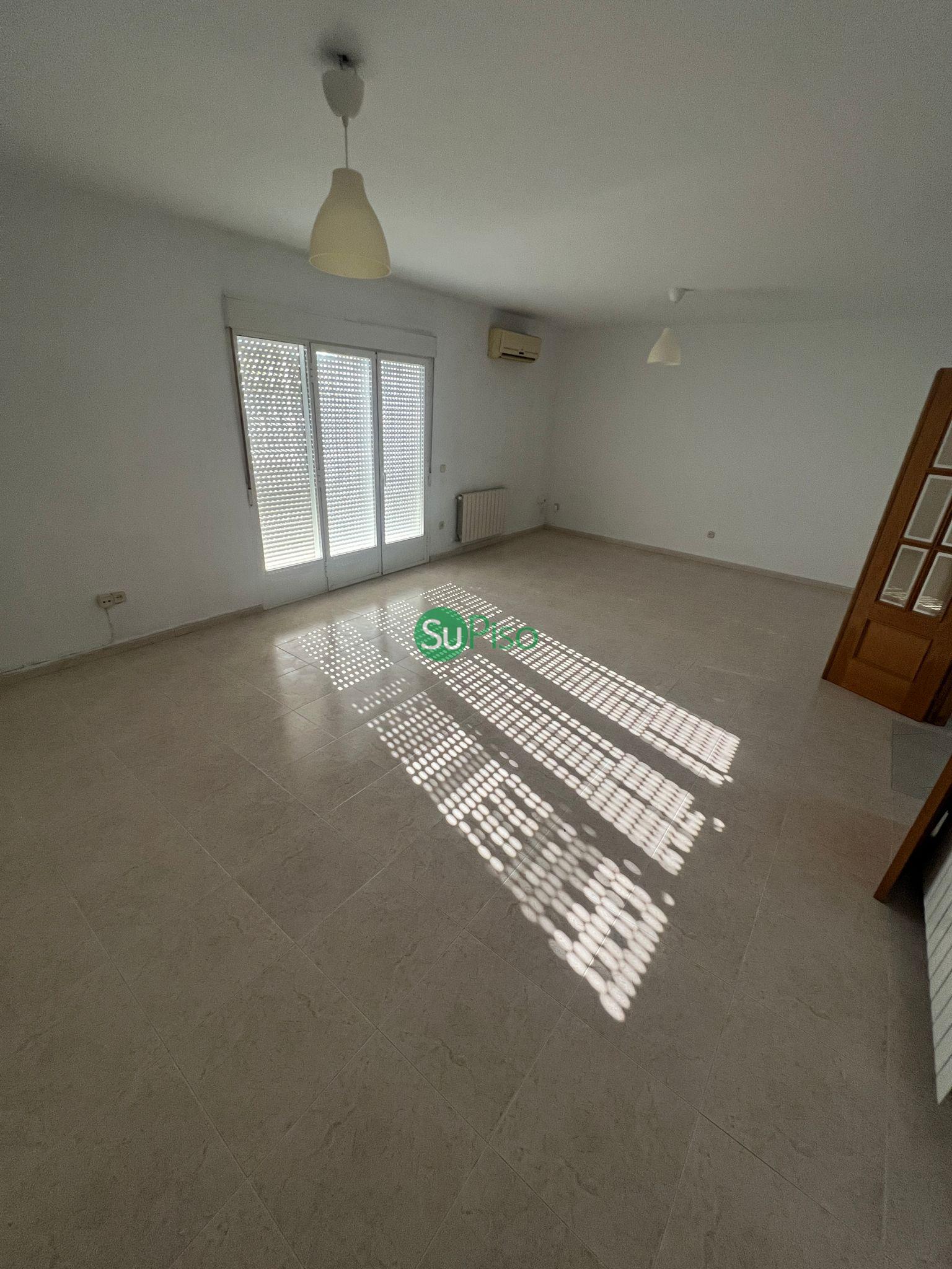 For sale of chalet in Yeles